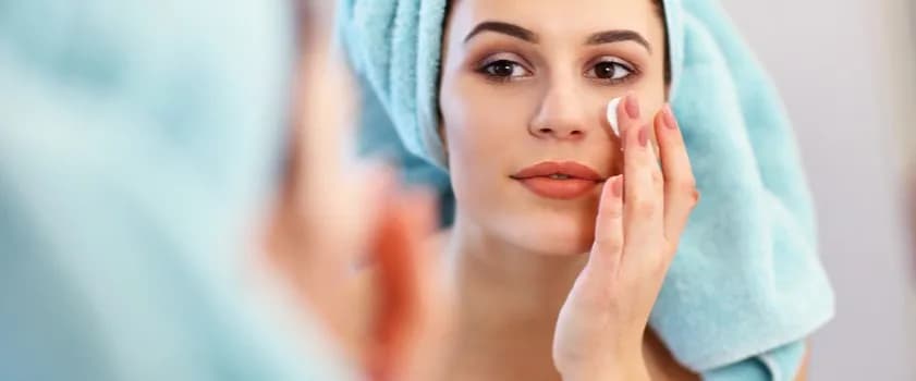 Jak dbać o cerę mieszaną: skuteczne sposoby na idealną pielęgnację